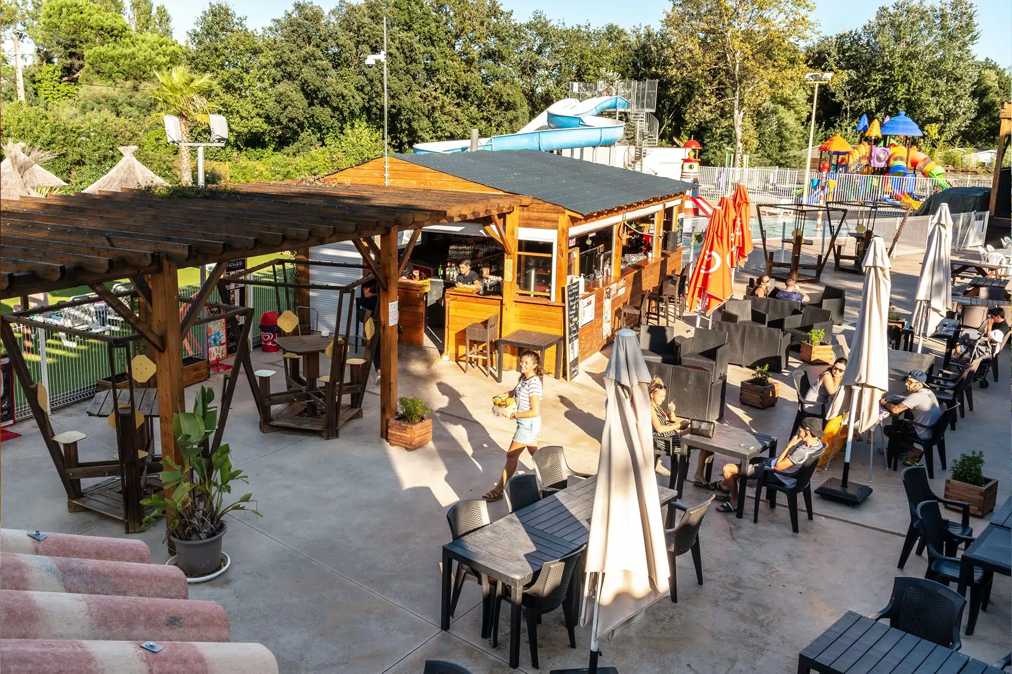 Terrasse au calme du camping Argelès Vacances en septembre